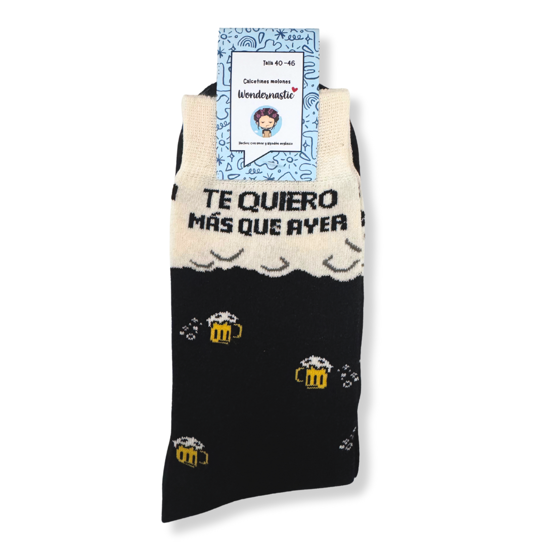 comprar-Calcetines Te quiero más que ayer, pero menos que a la cerveza-wondernastic